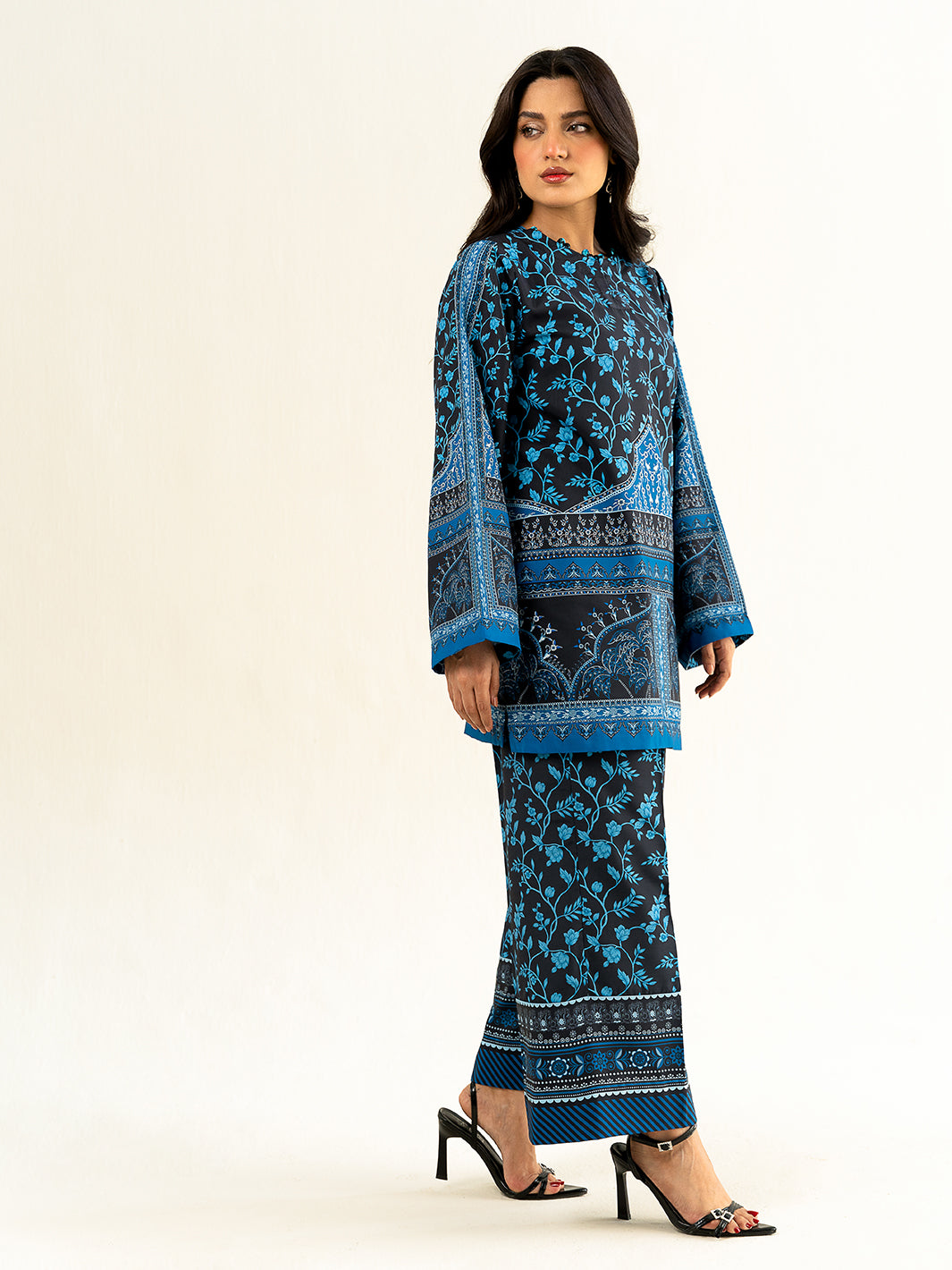 ZEPHYR | 2 PC STITCHED